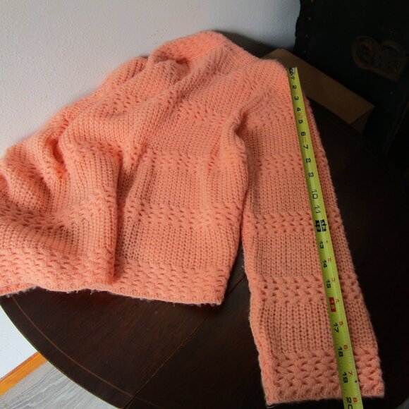 Pumpkin peach tone sweater, short cardigan, 1960s Merriweather Orlon and Acrylic - Picture 11 of 13